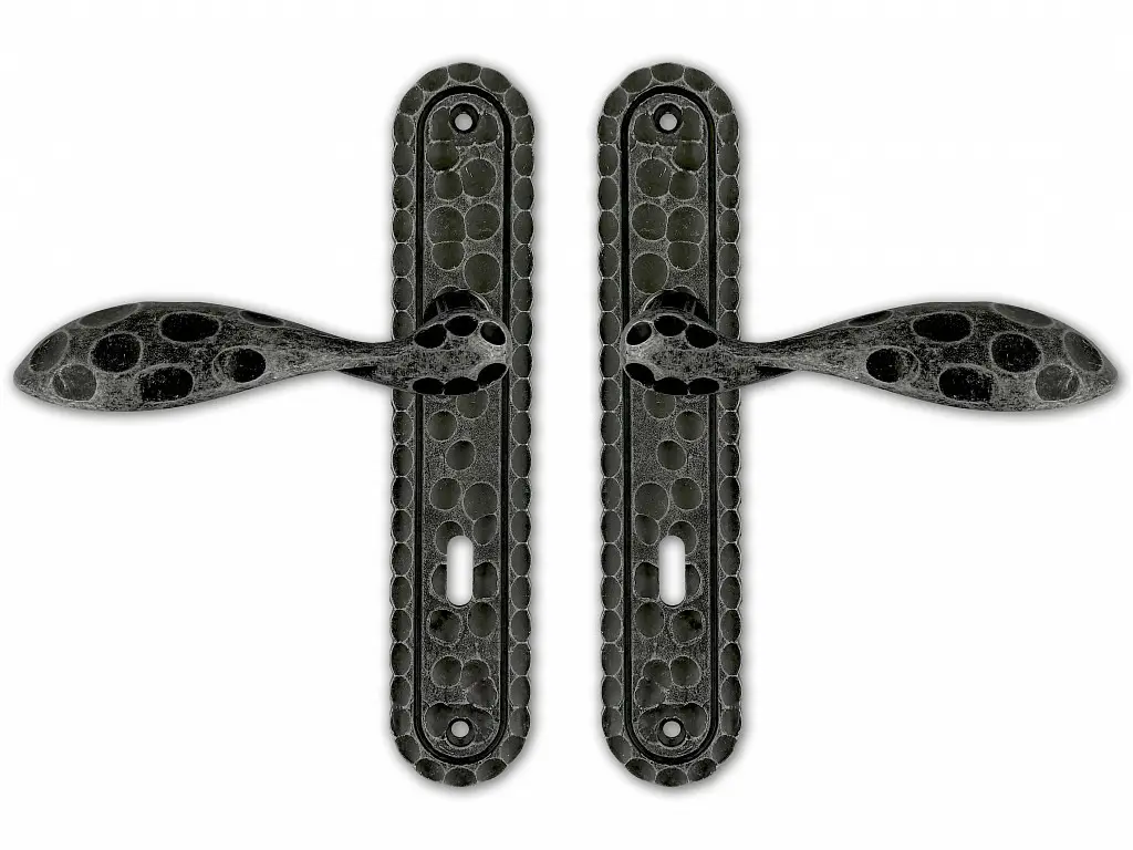 K 912 RUSTIKO 90 OK kovanie