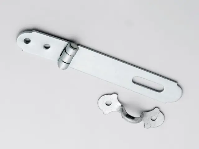 Petlica kovana 150 Zn