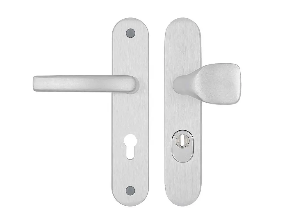 A1/72 kľučka+madlo s krytkou F1 strieborné bezpečnostné kovanie